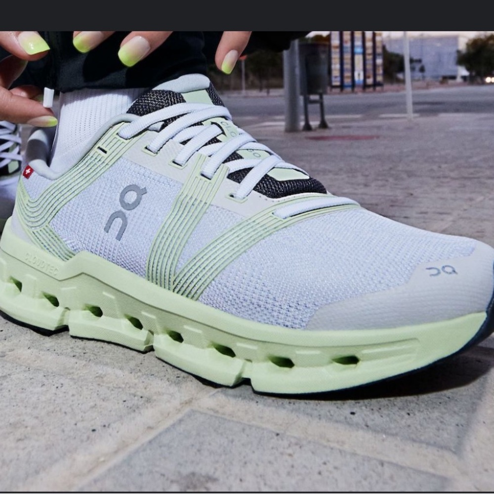 On Running Cloud Go Athletic Shoes - White and Green